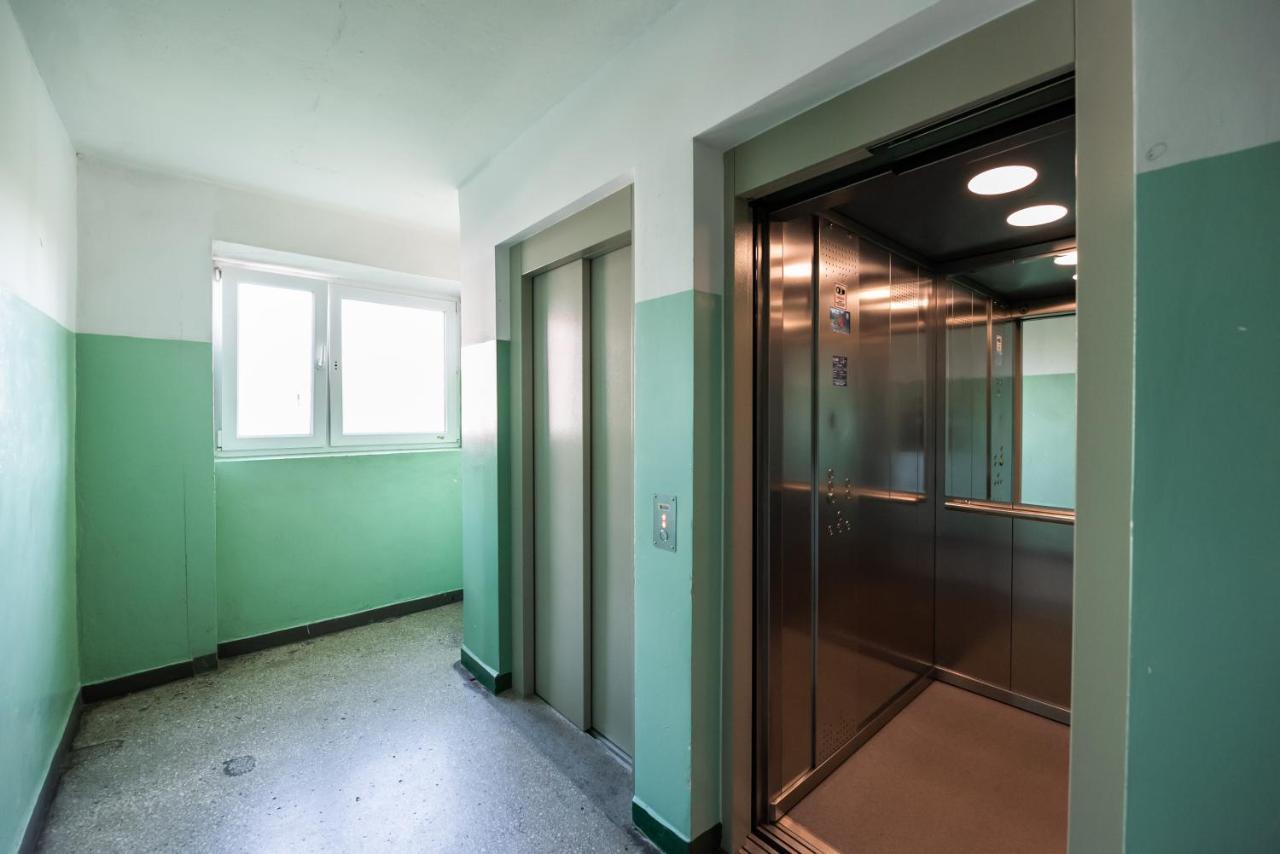דירות ורשה Metro Dworzec Gdanski Elegant Studio מראה חיצוני תמונה